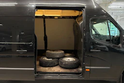 musta Renault Master 2018 kuva 20.
