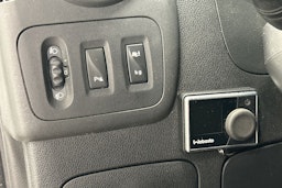 valkoinen Renault Master 2018 kuva 14.