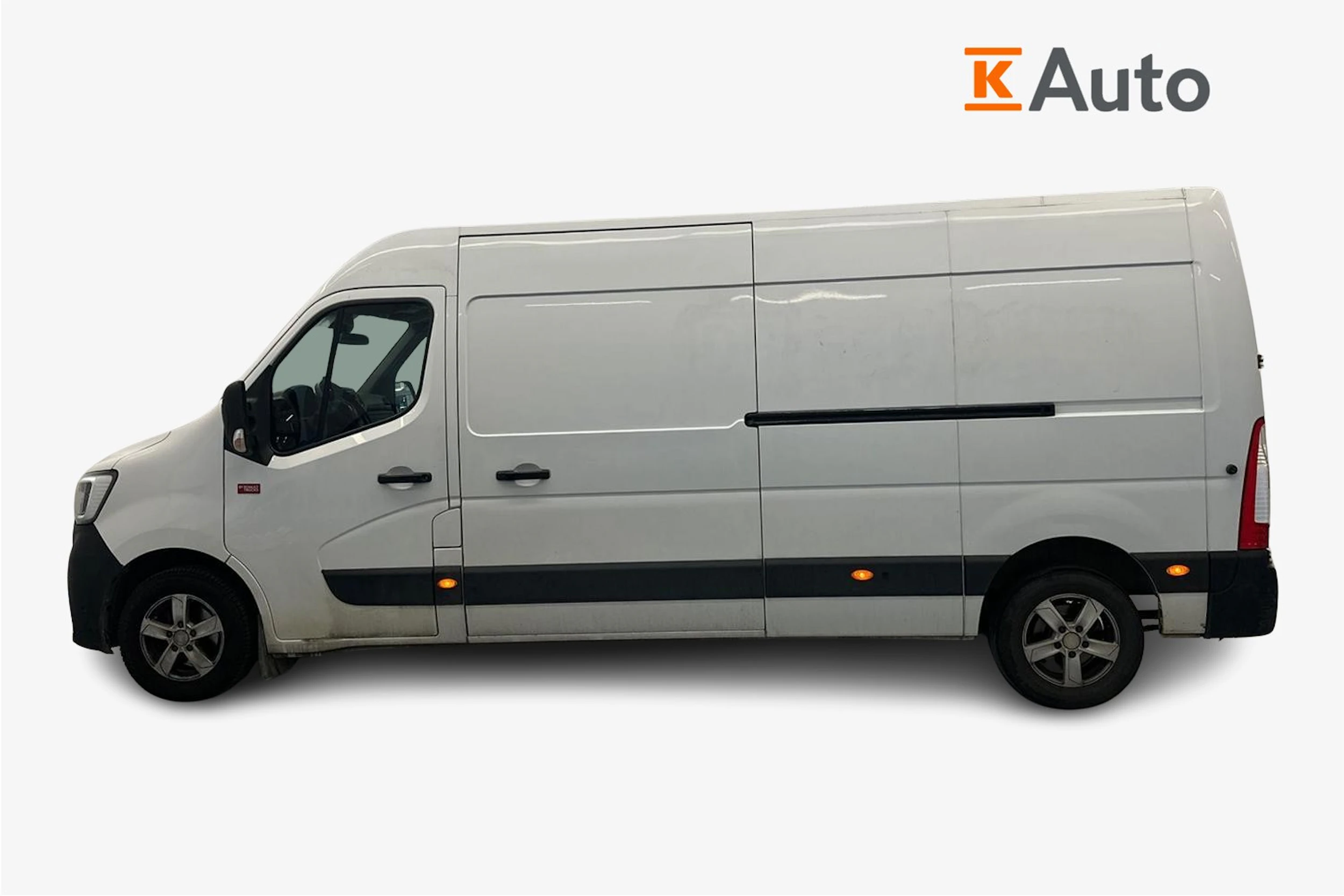 valkoinen Renault Master 2019 kuva 5.