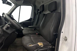 valkoinen Renault Master 2019 kuva 8.