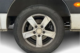 valkoinen Renault Master 2019 kuva 9.