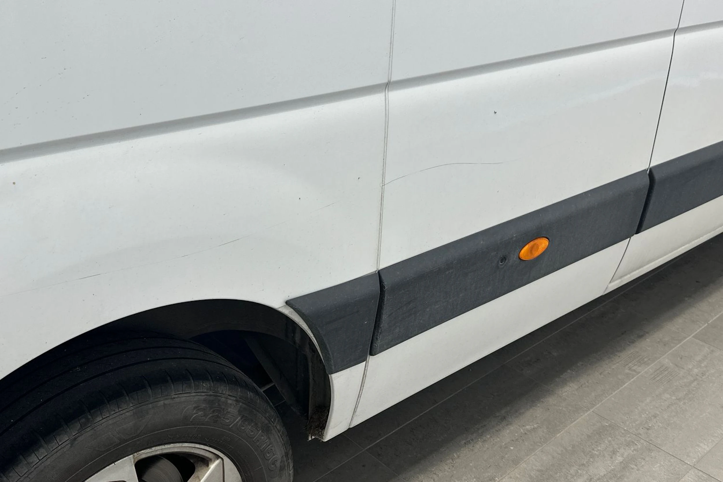 valkoinen Renault Master 2019 kuva 24.