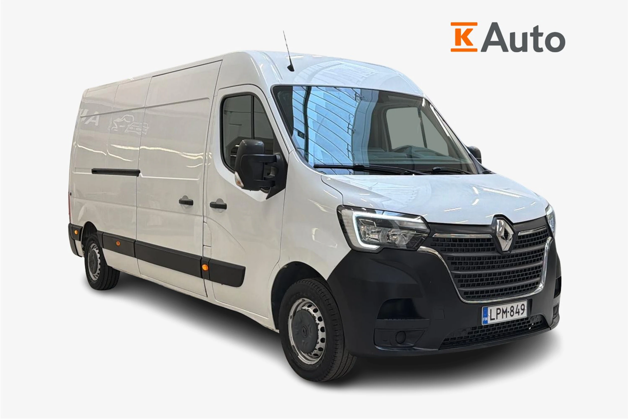 valkoinen Renault Master 2020 kuva 1.