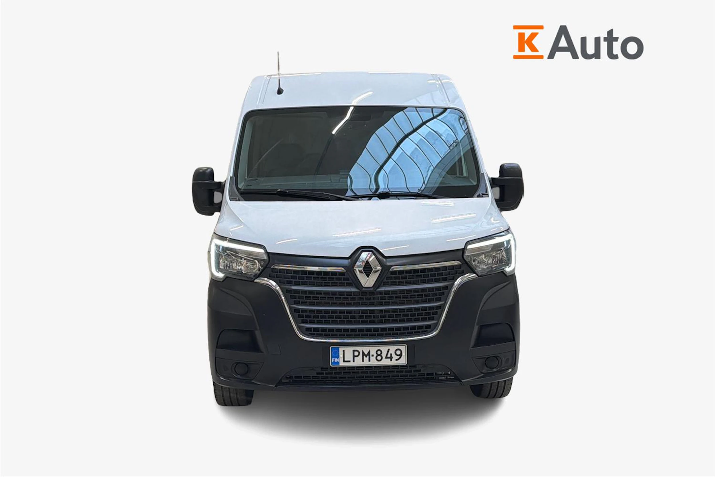 valkoinen Renault Master 2020 kuva 5.