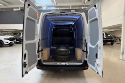 valkoinen Renault Master 2020 kuva 20.