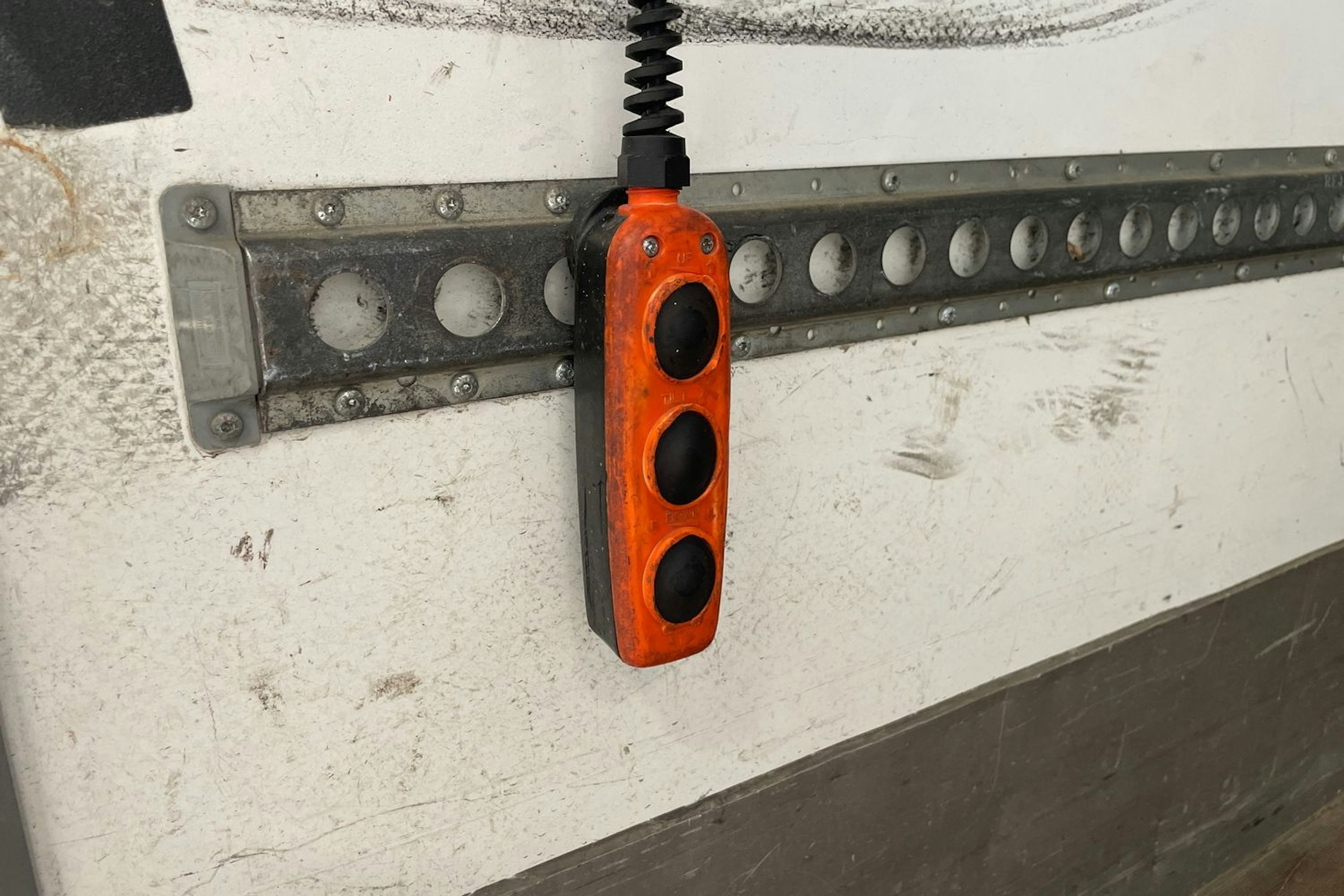 valkoinen Renault Master 2020 kuva 25.