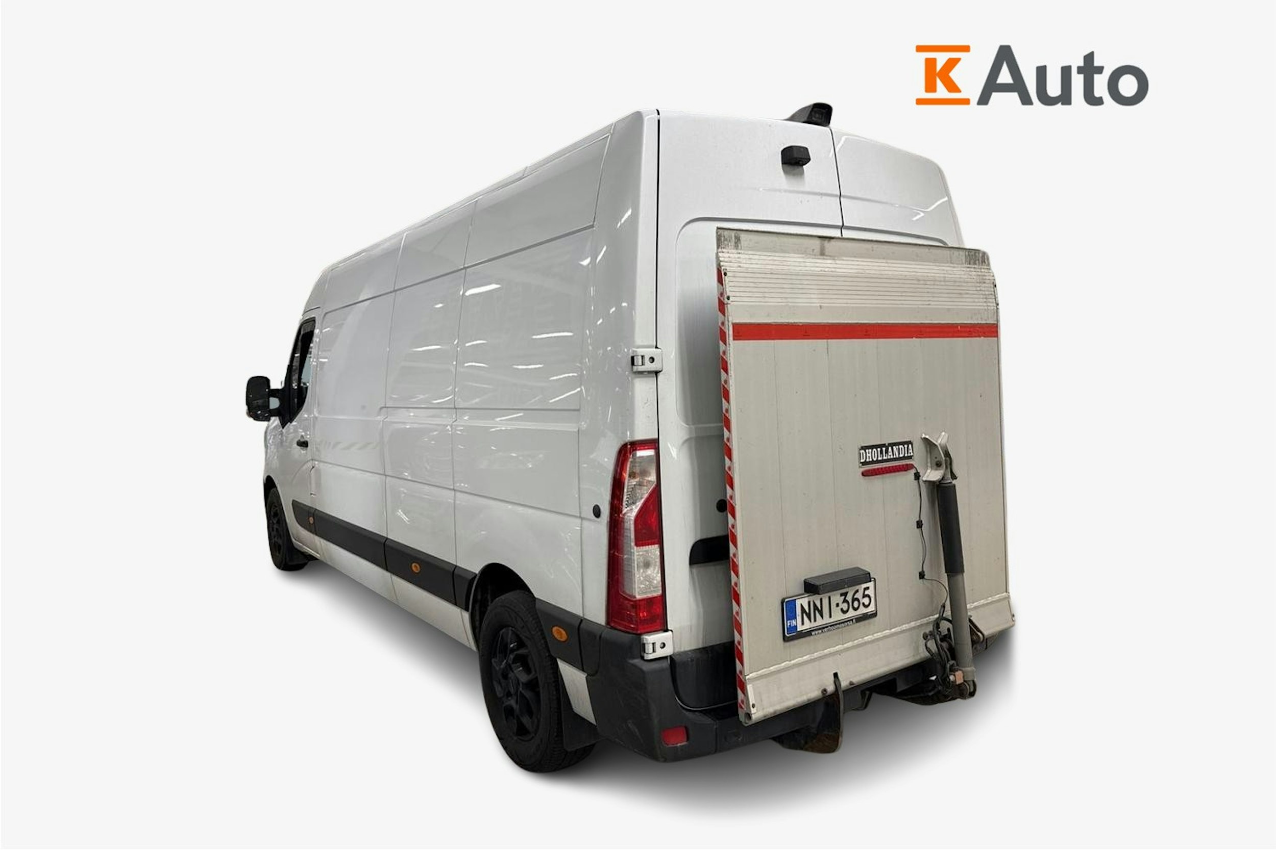 valkoinen Renault Master 2020 kuva 2.