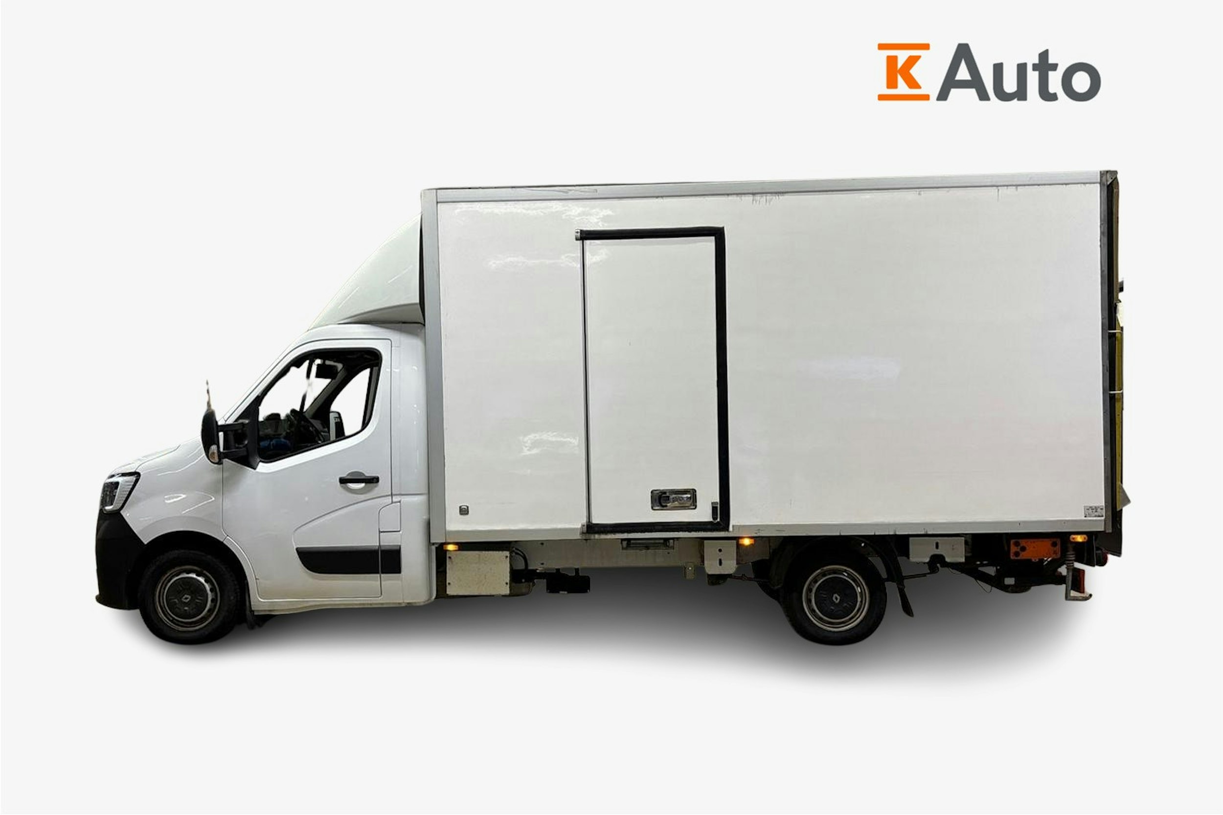 valkoinen Renault Master 2020 kuva 7.