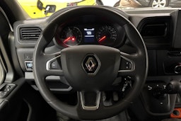 valkoinen Renault Master 2020 kuva 16.