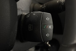 valkoinen Renault Master 2020 kuva 19.