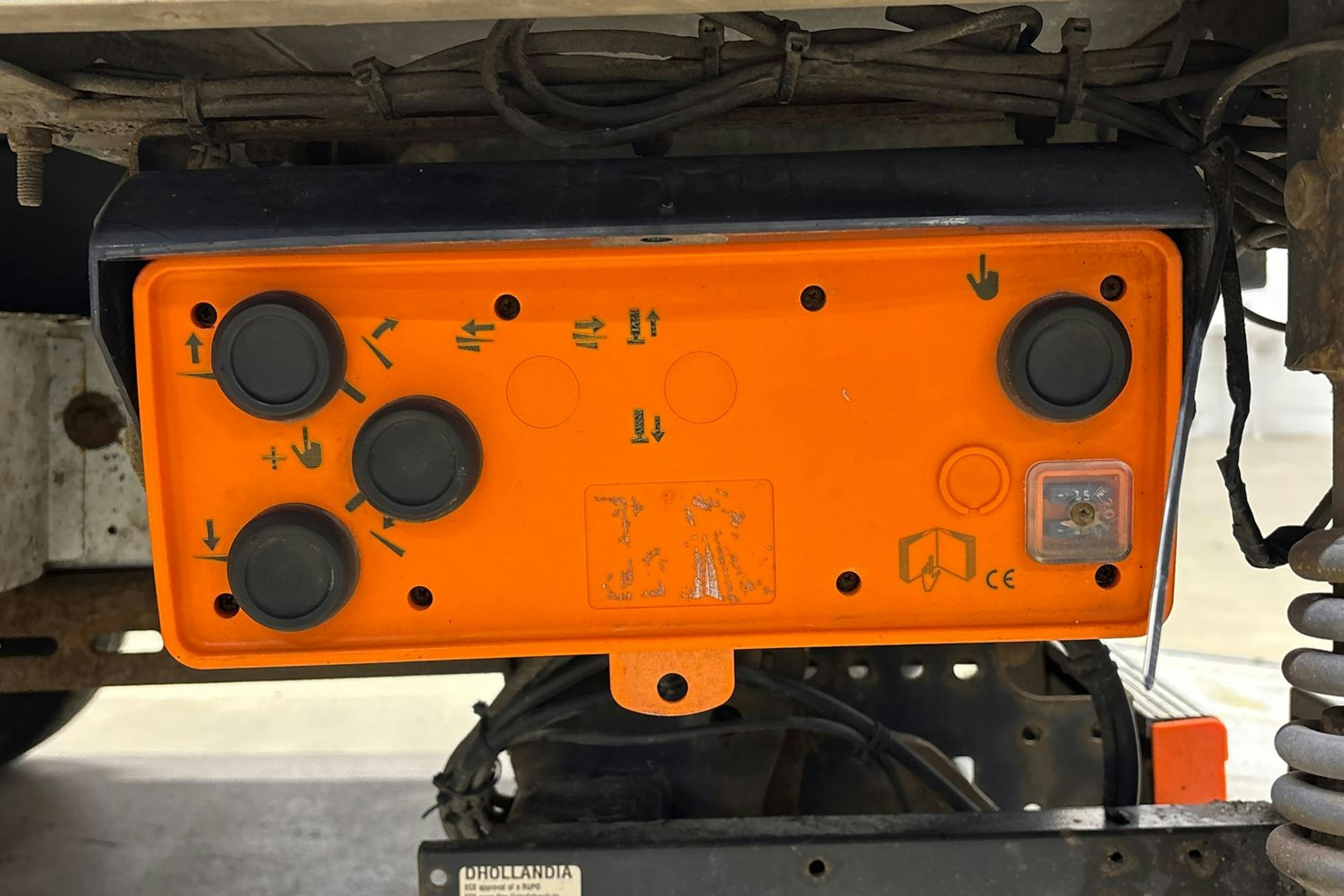 valkoinen Renault Master 2020 kuva 28.