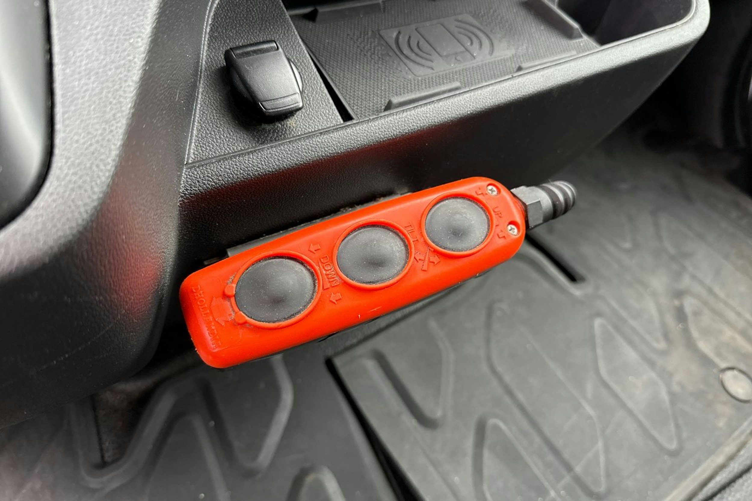 valkoinen Renault Master 2021 kuva 15.