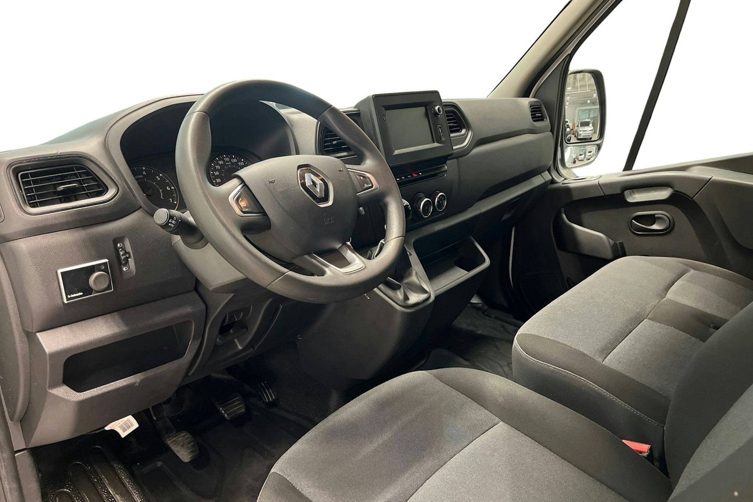 Valkoinen Renault Master 2021 kuva 7.
