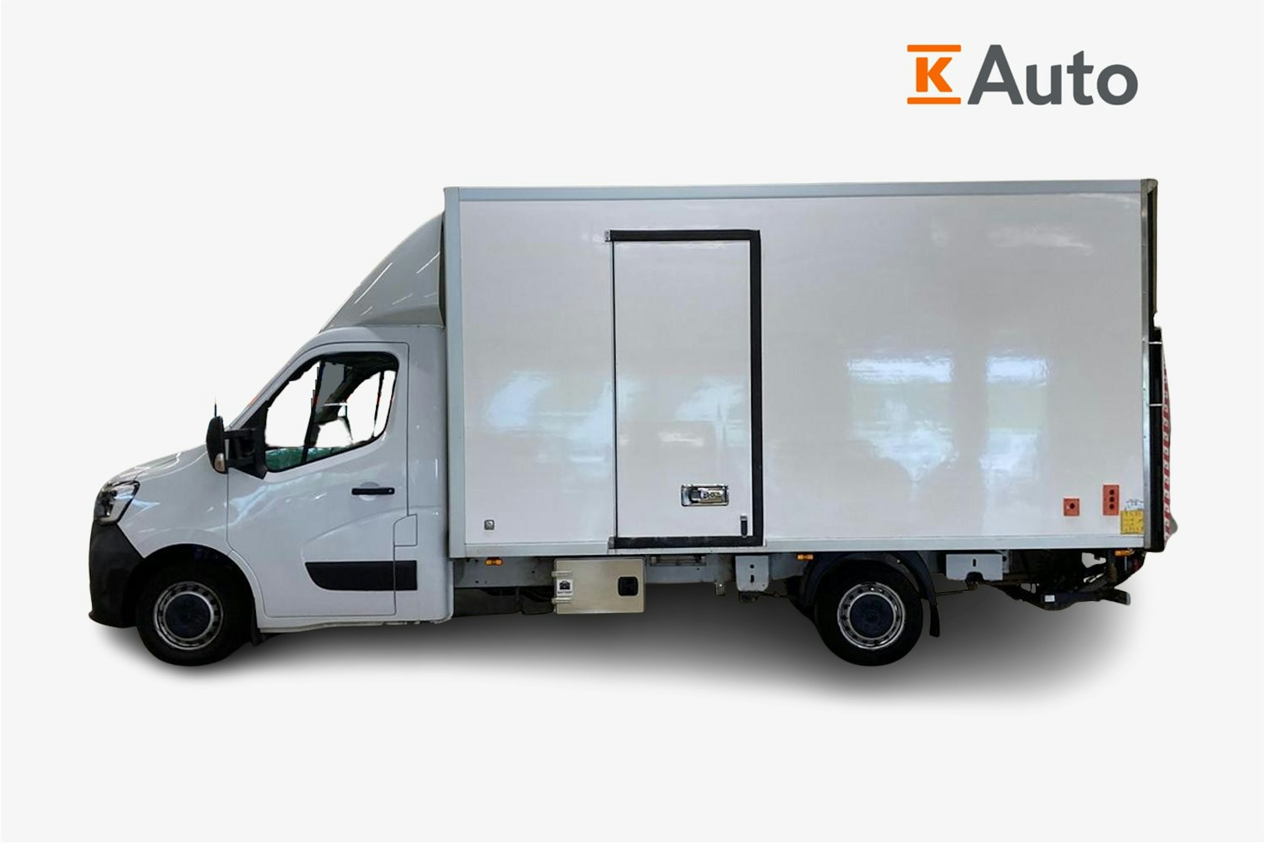 valkoinen Renault Master 2021 kuva 5.