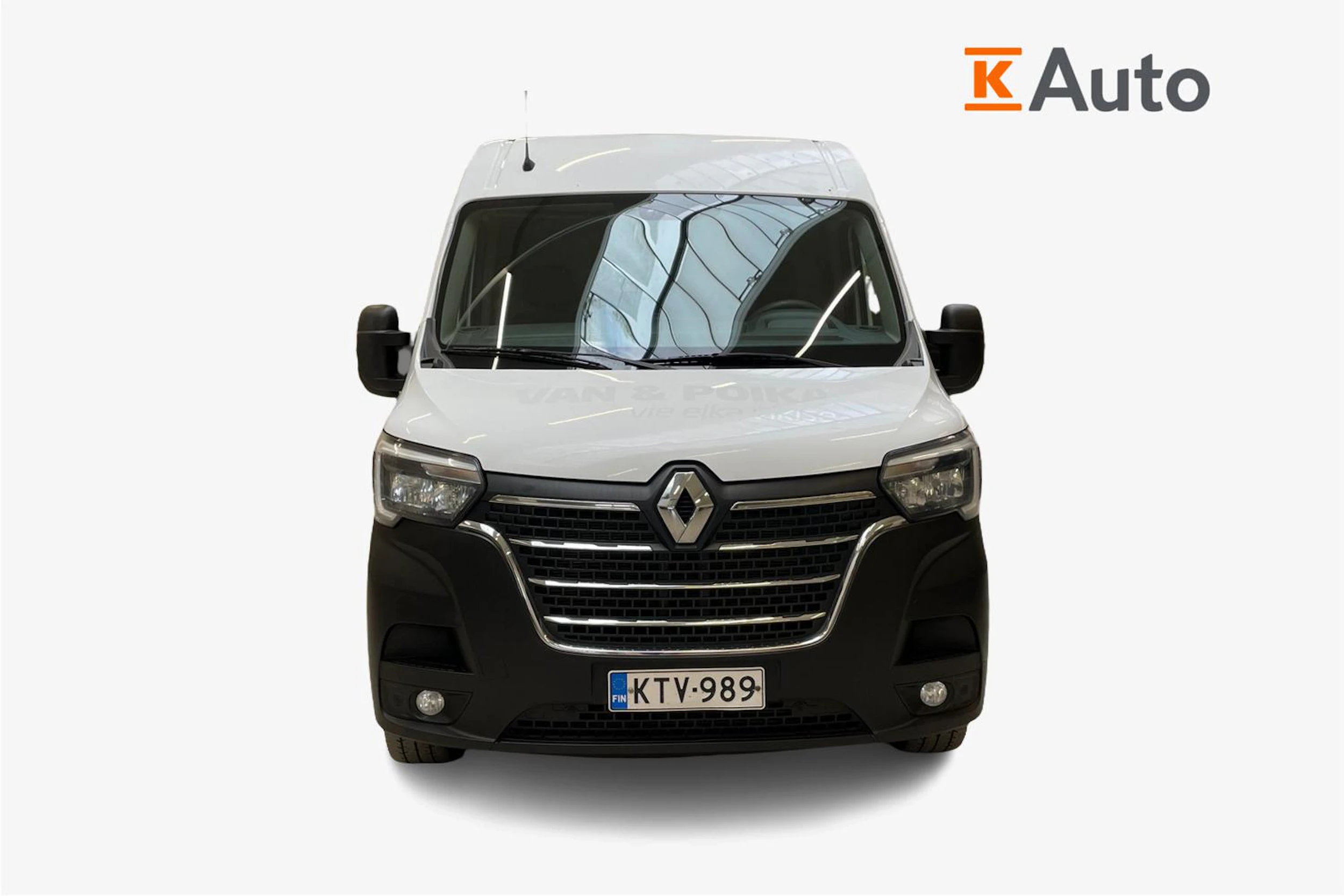 valkoinen Renault Master 2021 kuva 4.