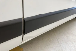 valkoinen Renault Master 2021 kuva 18.