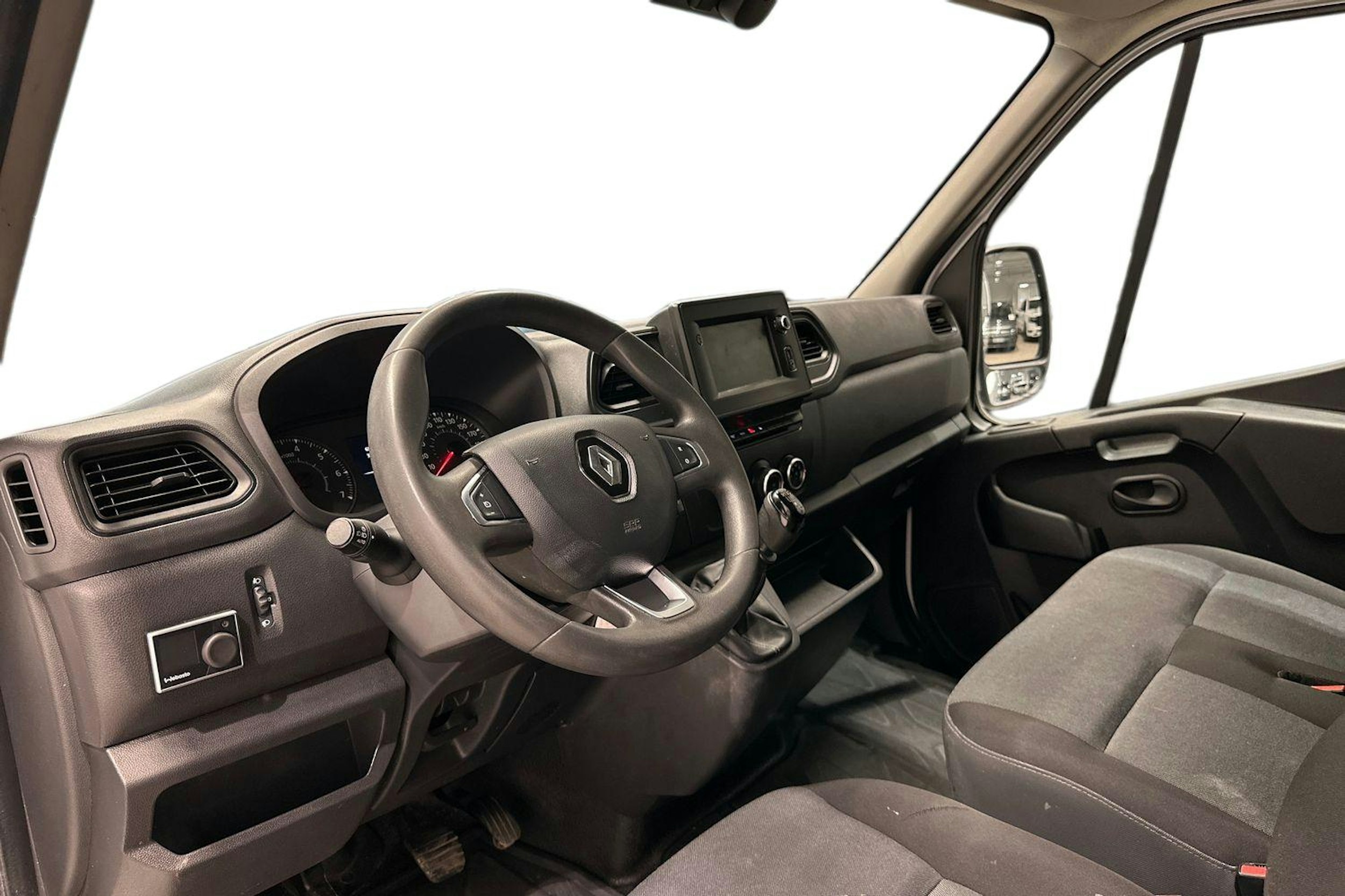 Valkoinen Renault Master 2021 kuva 8.