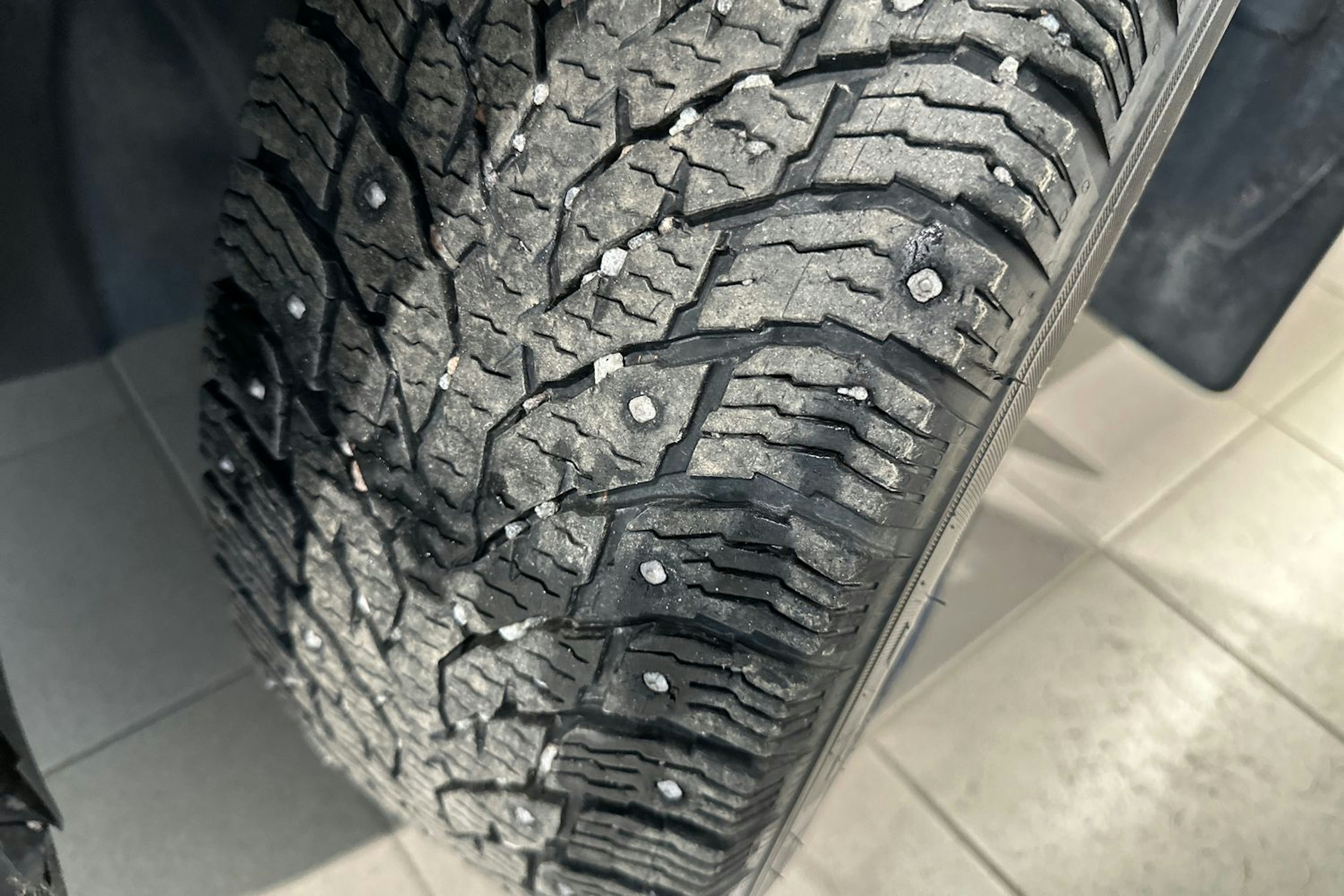 Valkoinen Renault Master 2021 kuva 13.