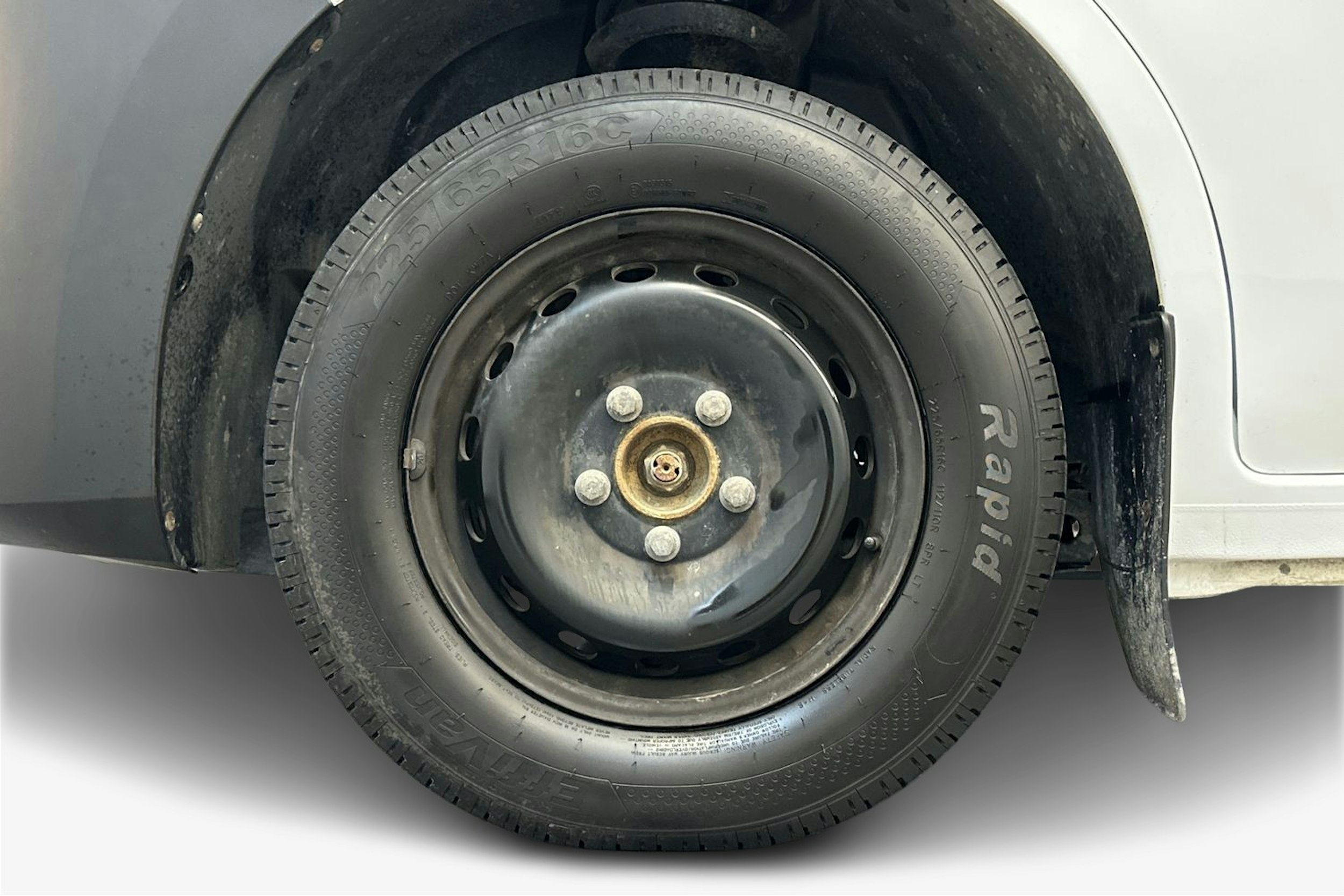 valkoinen Renault Master 2021 kuva 11.