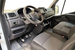 valkoinen Renault Master 2022 kuva 3.