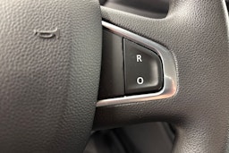 Valkoinen Renault Master 2022 kuva 22.