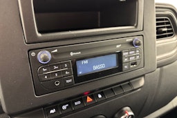 Valkoinen Renault Master 2022 kuva 24.