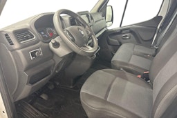 valkoinen Renault Master 2022 kuva 8.