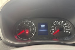 valkoinen Renault Master 2022 kuva 15.