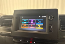 valkoinen Renault Master 2022 kuva 20.