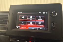 valkoinen Renault Master 2022 kuva 22.