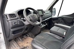 valkoinen Renault Master 2023 kuva 3.