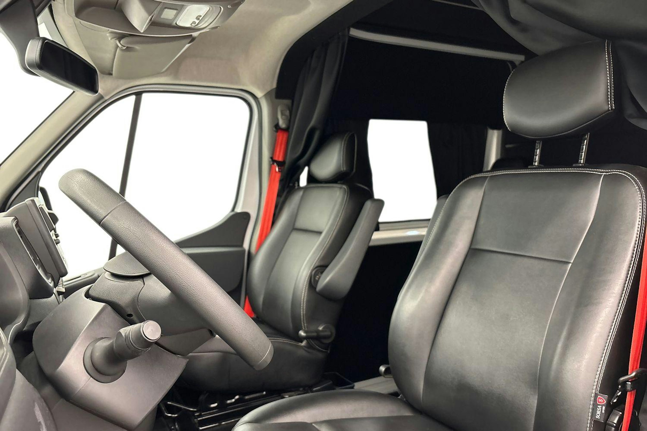 valkoinen Renault Master 2023 kuva 8.