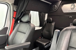 valkoinen Renault Master 2023 kuva 20.