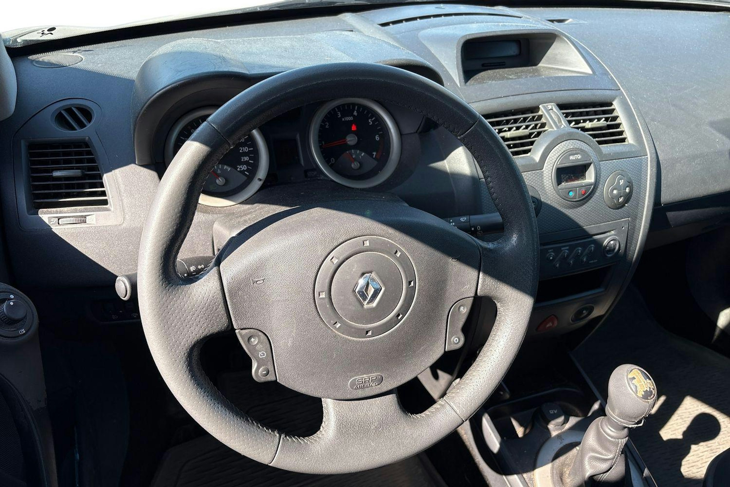 vihreä Renault Megane 2003 kuva 9.