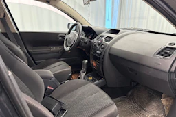 harmaa Renault Megane 2005 kuva 18.