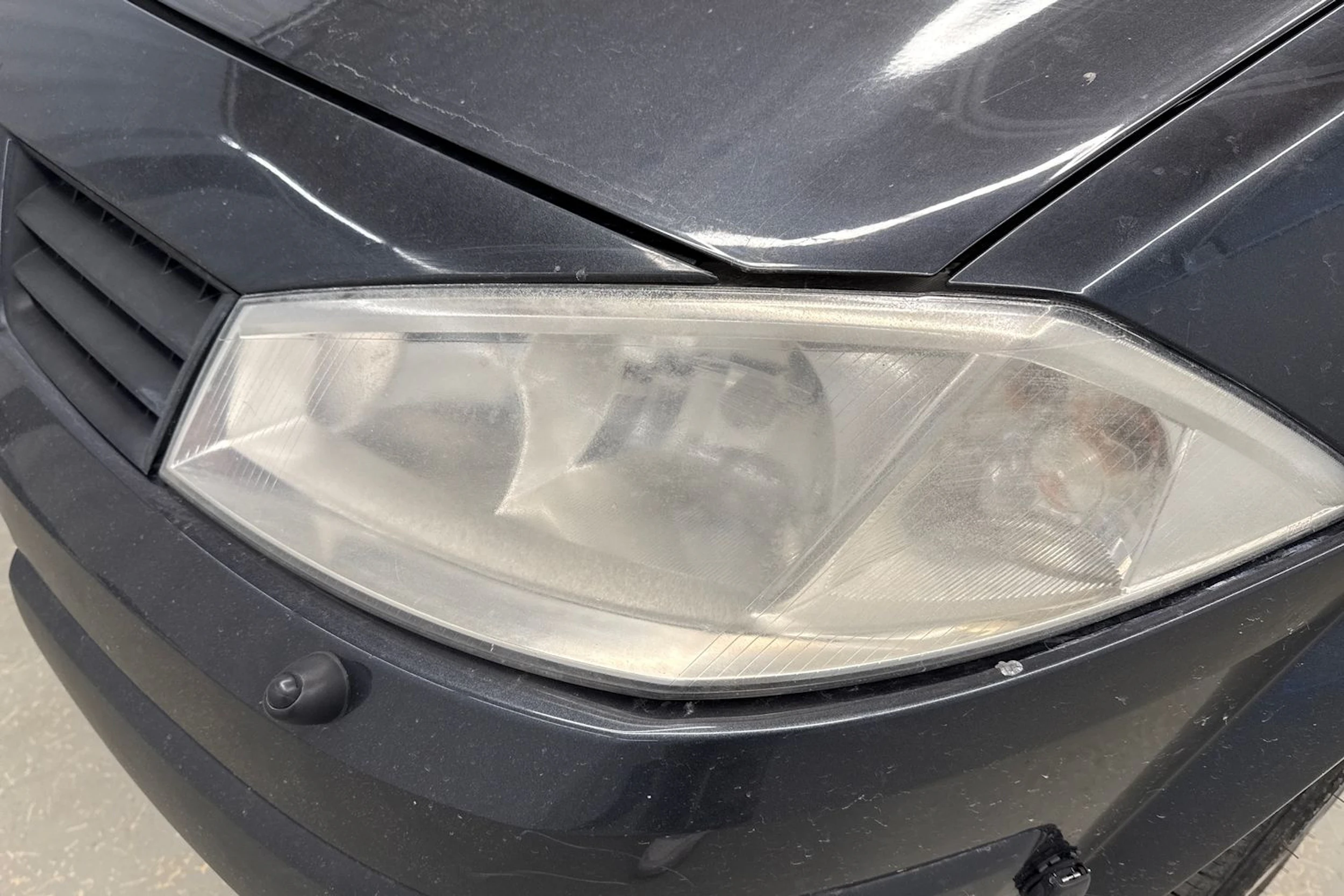 harmaa Renault Megane 2005 kuva 23.