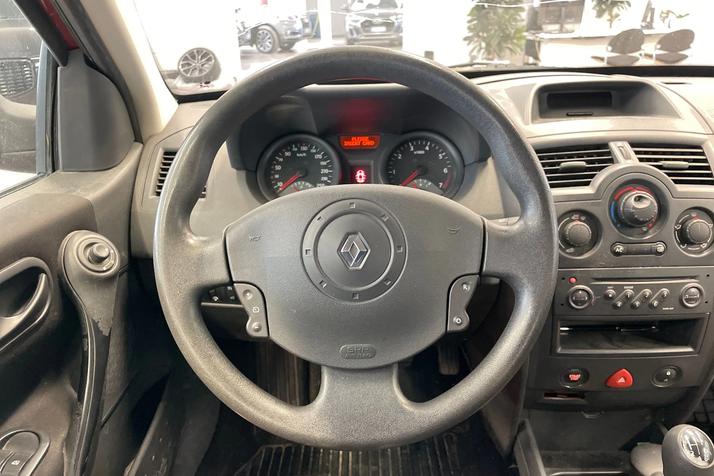 Punainen Renault MEGANE 2005 kuva 12.