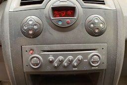 sininen Renault Megane 2005 kuva 21.