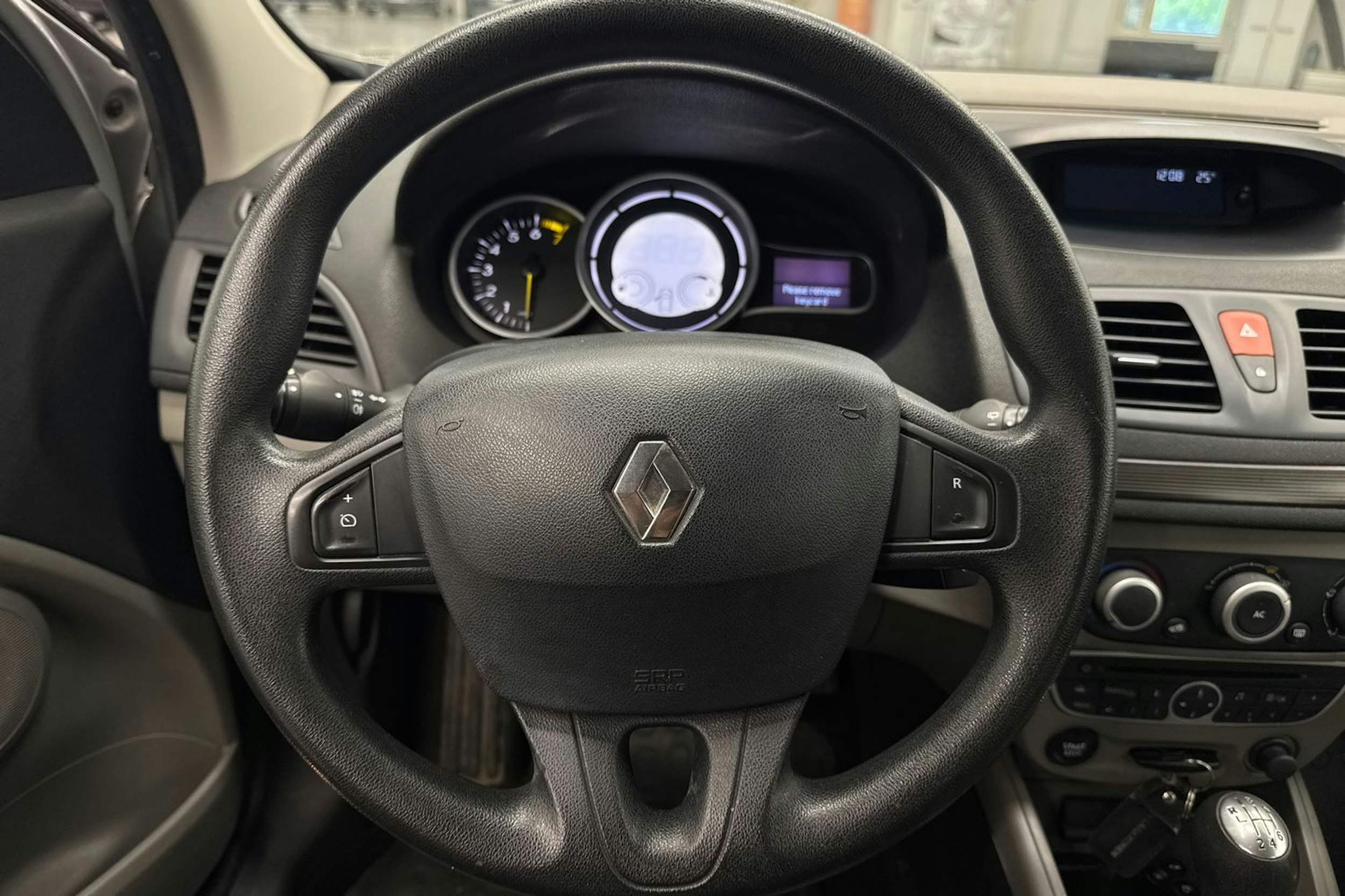 Harmaa Renault MEGANE 2011 kuva 14.