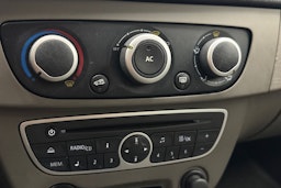 Harmaa Renault MEGANE 2011 kuva 24.