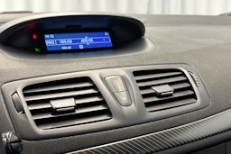 musta Renault Megane 2013 kuva 16.