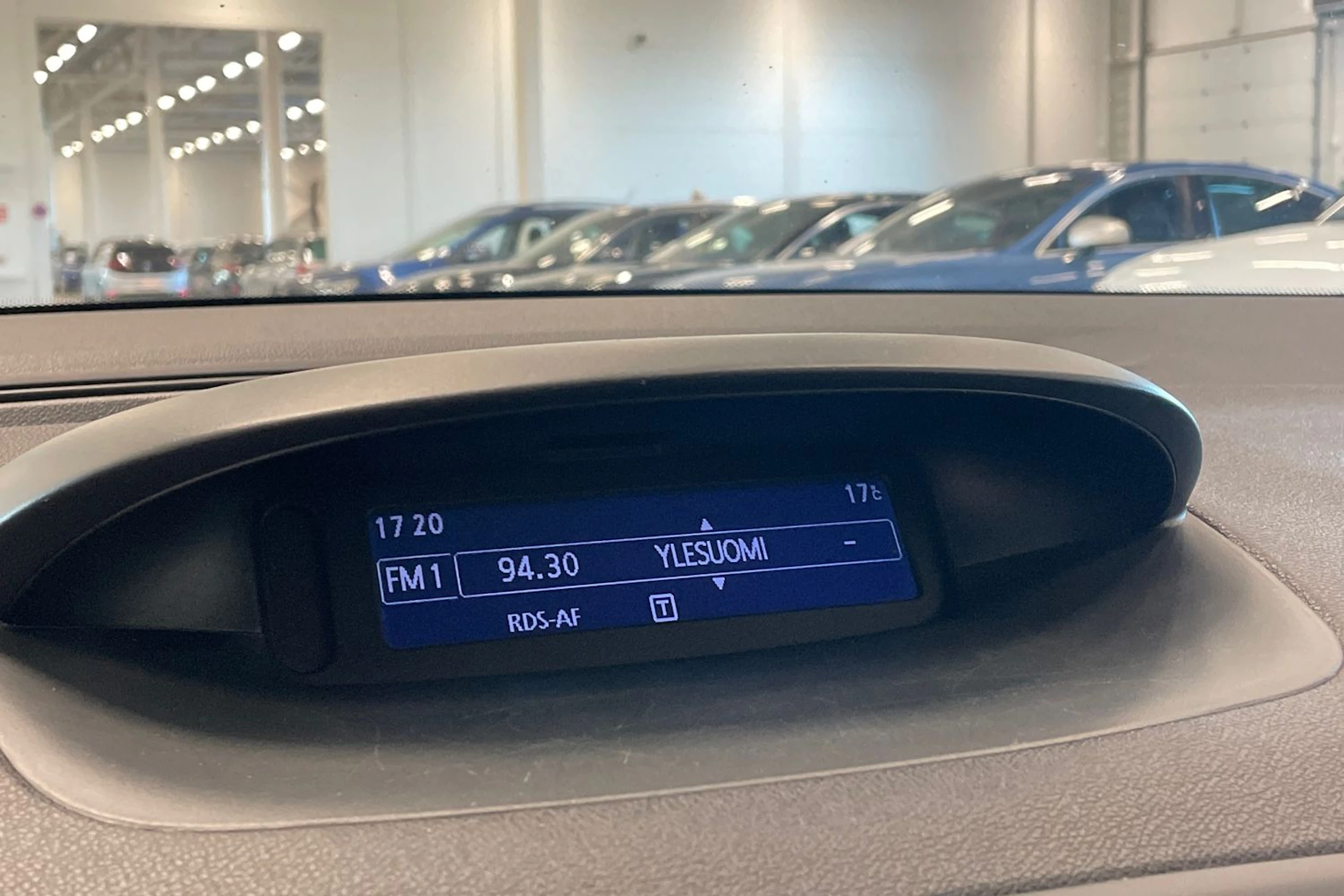 ruskea (beige) Renault Megane 2013 kuva 18.
