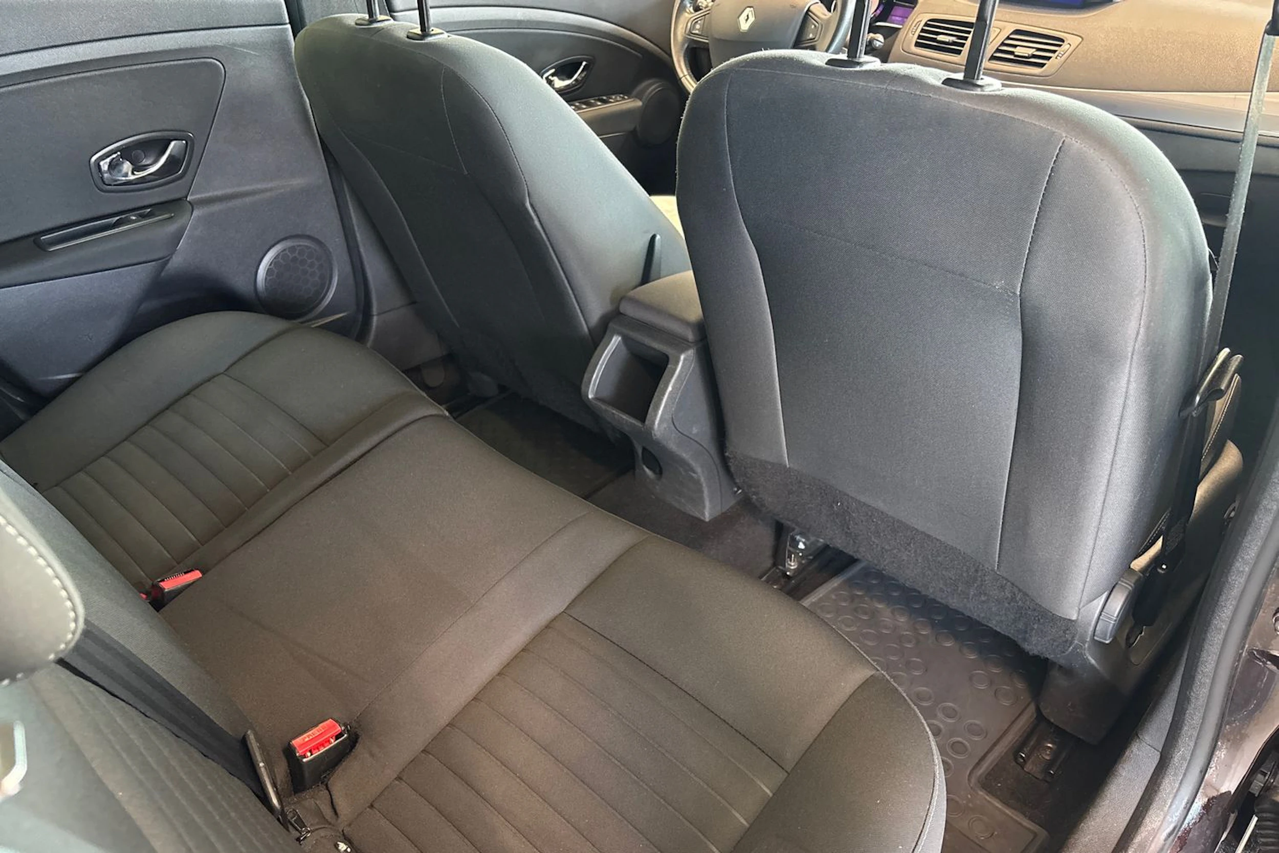 Ruskea (beige) Renault MEGANE 2015 kuva 16.