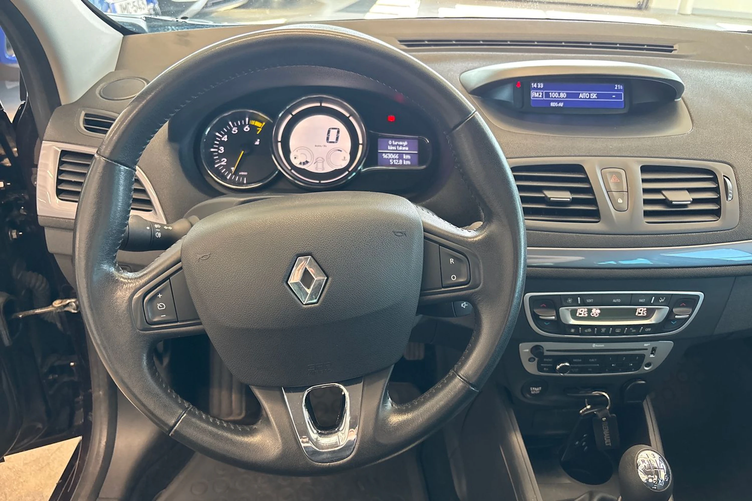 Ruskea (beige) Renault MEGANE 2015 kuva 33.