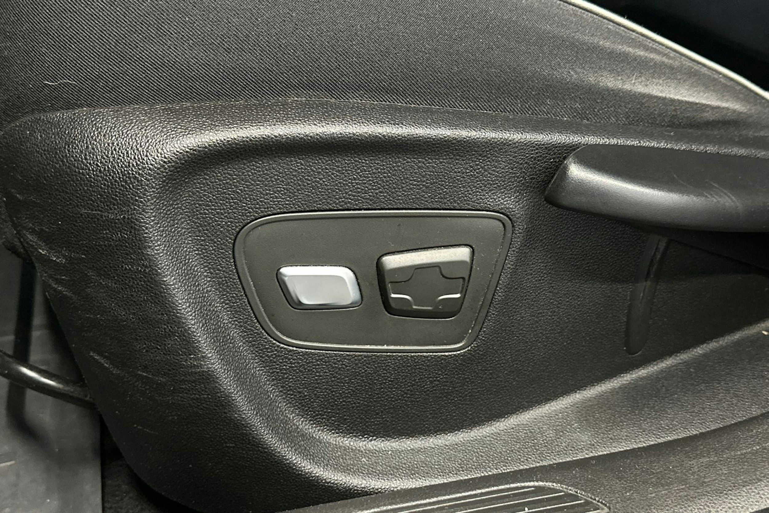 ruskea (beige) Renault Megane 2016 kuva 13.