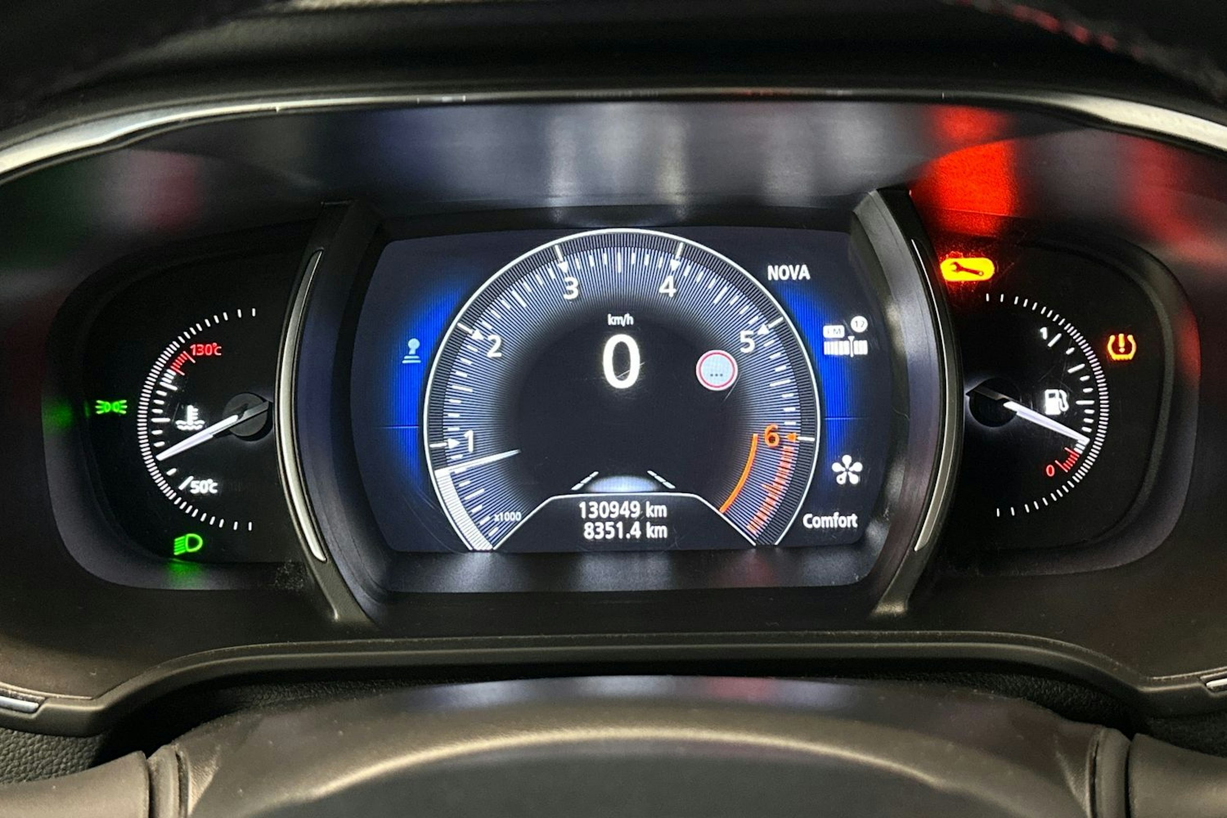 ruskea (beige) Renault Megane 2016 kuva 20.