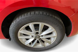 Punainen Renault MEGANE 2016 kuva 12.