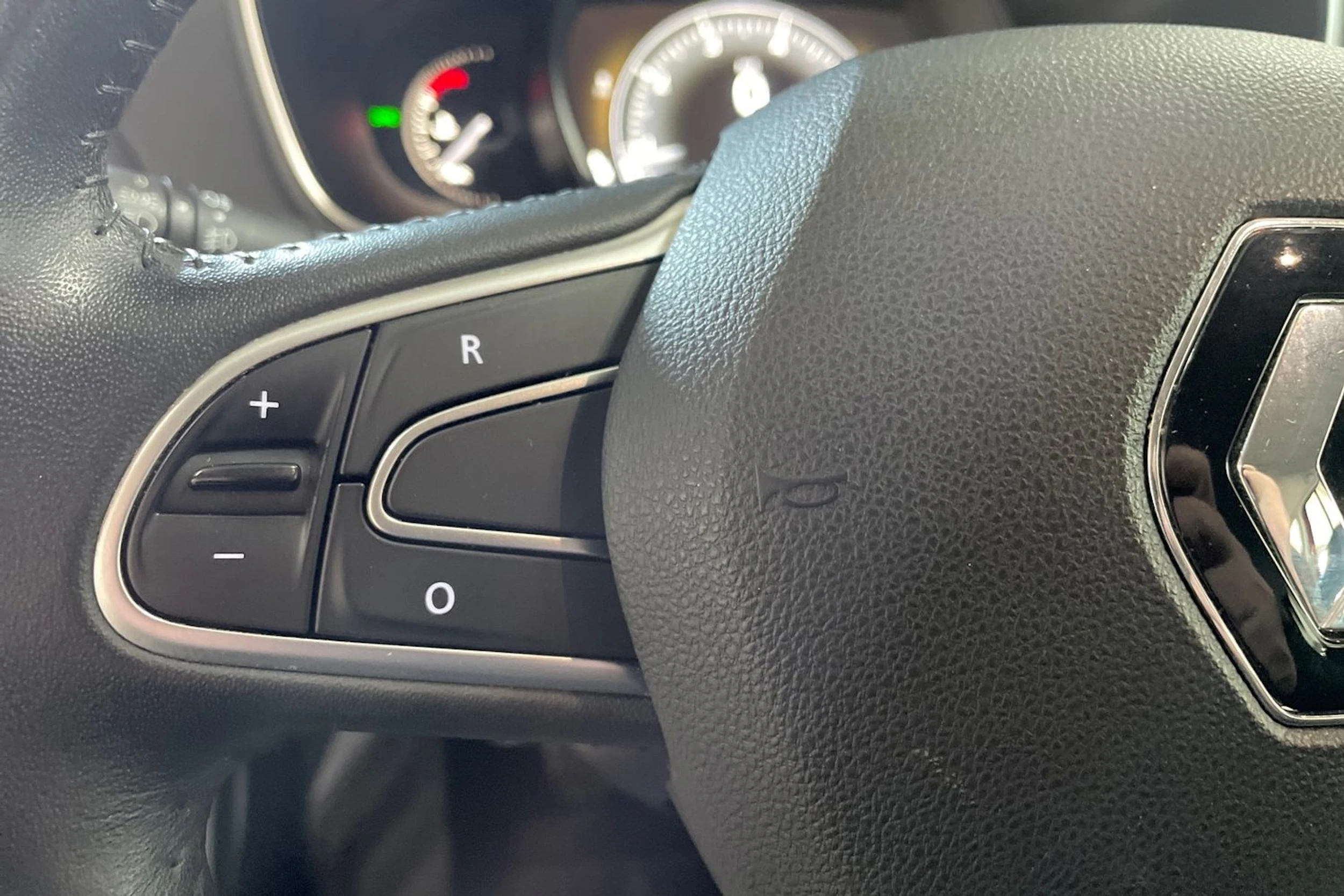 Punainen Renault MEGANE 2016 kuva 22.