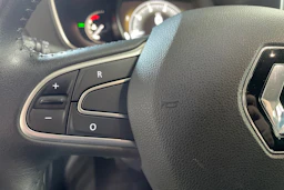 Punainen Renault MEGANE 2016 kuva 22.