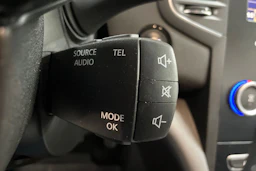 Punainen Renault MEGANE 2016 kuva 23.